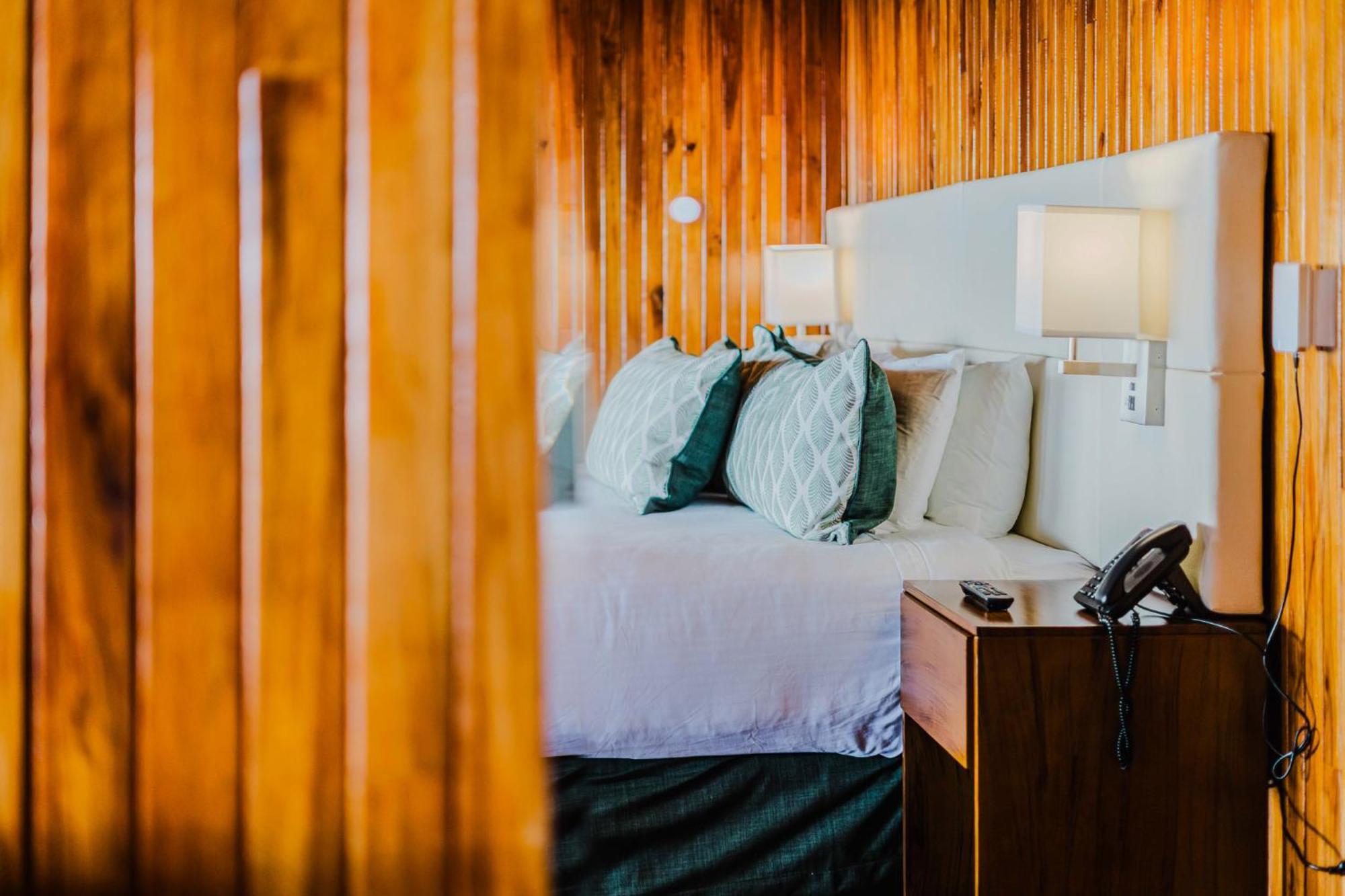 Hotel Heliconia - モンテベルデ エクステリア 写真