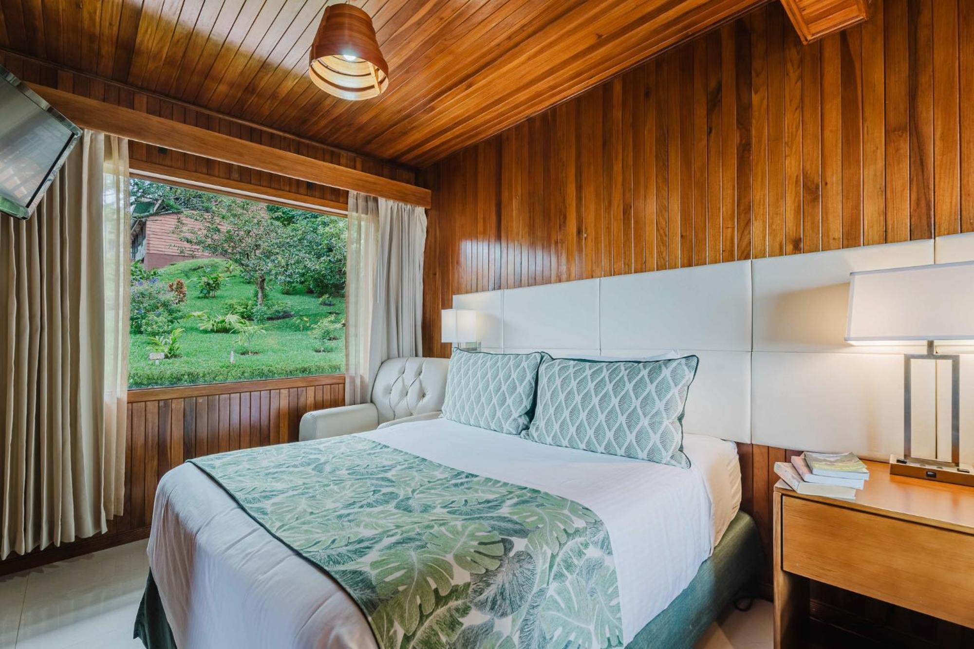 Hotel Heliconia - モンテベルデ エクステリア 写真